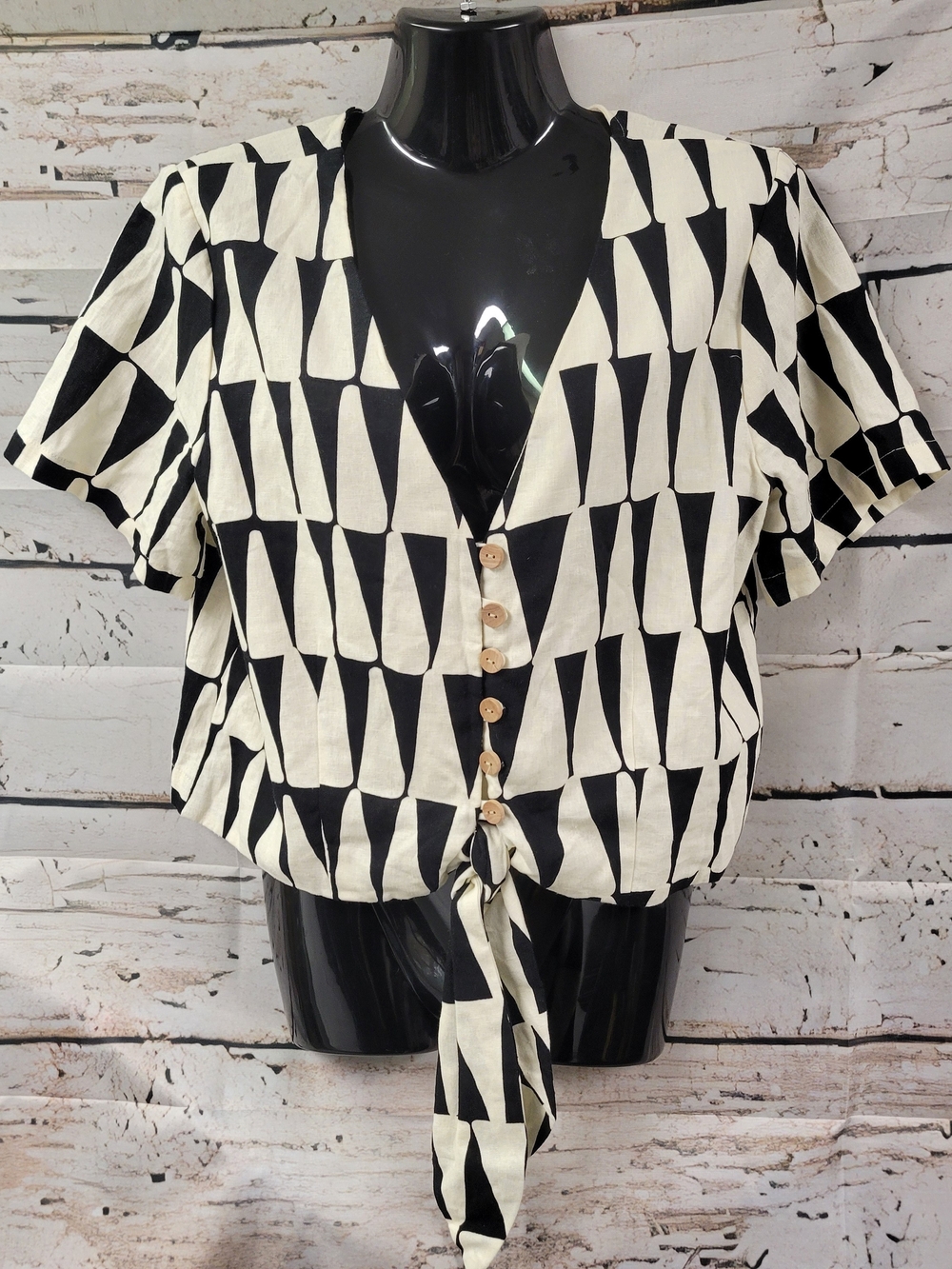 Maison d'Amelie Paris Black & White Geometric Tie Front Linen Blend Top Women's